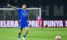 Dewa United vs Persib, Mark Klok Habis-habisan Demi Posisi Puncak Terjaga - GenPI.co