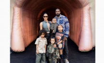 Mulai Damai dengan Kim Kardashian, Kanye West Dukung Anak Main Medsos - GenPI.co