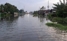 Banjir Rendam Jalur Rel Pekalongan–Sragi, Perjalanan Kereta Api Dihentikan - GenPI.co