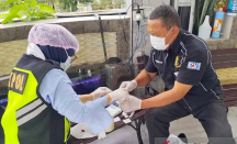 Polisi Ambil DNA Keluarga Pramugari Pesawat Kecelakaan di Gunung Bulusaraung - GenPI.co