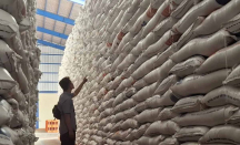 DPR Kritik Bulog, Distribusi Beras Disebut Lambat dan Penyimpanannya Jelek - GenPI.co