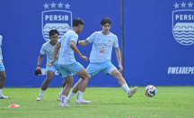 Bojan Hodak Puji Dion Markx, Sebut Bek Tengah Masa Depan Persib - GenPI.co