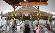 3 Rekomendasi Wisata Religi Jawa Timur, Berkunjung ke Makam Sunan Drajat - GenPI.co