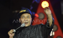 Bantah Isu Ayah Ressa Rossano, Iwa K: Gue Kena Oli Samping - GenPI.co