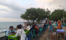 Rekomendasi Wisata NTB Untuk Ngabuburit, Menikmati Kesejukan Pantai Ampenan - GenPI.co