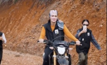 Luna Maya Naik Trail ke Demi Jaga Hutan, Netizen Kagum Banget - GenPI.co