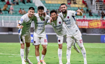 Carlos Pena Puji Ketenangan Persita Tangerang Saat Menang Lawan PSM Makassar - GenPI.co