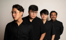 Wijaya 80 dan Sal Priadi Rilis Single Bulan Bintang, Garis Menyilang Saat Lebaran - GenPI.co