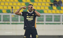 Striker Dewa United Alex Martins Kejar Ketajaman, Tak Terobsesi Target Gol - GenPI.co