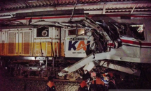 Stasiun Bekasi Timur Ditutup Setelah Tabrakan Kereta Argo Bromo Anggrek dengan KRL - GenPI.co