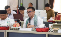 DPR Kritik Wacana Natalius Pigai Soal Tim Asesor, Disebut Cacat Logika - GenPI.co