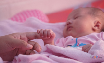 Awas! Ini 5 Risiko Bayi Sering Tidur Tengkurap, Orang Tua Jangan Lengah - GenPI.co