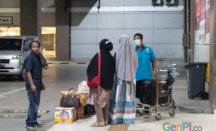 Porter Keluhkan Penumpang Beralih ke Agen Bus Pinggir Jalan - GenPI.co