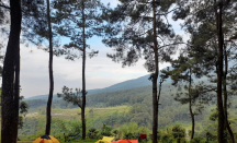 Bukit Si Kabayan, Spot Kamping Kece di Halimun Salak, Syahdu - GenPI.co