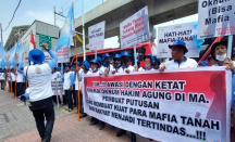 Ratusan Massa Geruduk Kantor Menteri ATR/BPN, Sikat Mafia Tanah - GenPI.co