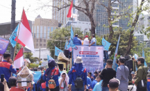 Demo Tolak Kenaikan Harga BBM, KSPSI Long March Menuju Patung Kuda - GenPI.co