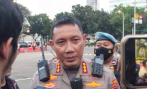 Satu Polisi Terluka Saat Amankan Demo BEM SI Kerakyatan, Kata Kombes Komarudin - GenPI.co
