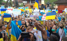 Ratusan Warga Ukraina Gelar Aksi di Bali, Ini Harapannya - GenPI.co Bali