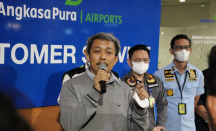 Wisman Berjubel di Bandara Ditampik Imigrasi Ngurah Rai Bali - GenPI.co Bali
