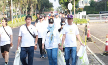 Joging Sambil Pungut Sampah, Komunitas Banksasuci Diapresiasi DLH - GenPI.co Banten