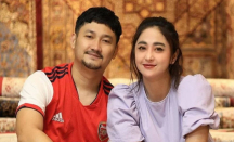 Bercerai dengan Angga Wijaya, Curhat Dewi Perssik Bikin Haru - GenPI.co Banten
