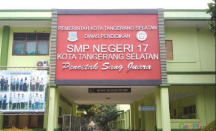 Wali Murid SMPN 17 Tangsel Beber Kronologi Pencairan Ganti Rugi - GenPI.co Banten