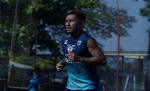 Tak Masuk Skuad Timnas Filipina, Bek Persib Pilih Fokus Persiapan Liga 1 - GenPI.co Jabar