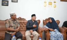 Punya Nasib Sama, Ridwan Kamil Takziah ke Orang Tua yang Anaknya Hanyut di Sungai - GenPI.co Jabar