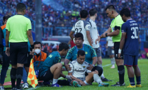 Kemenangan Persib atas Arema FC Harus Dibayar Mahal, Erwin Ramdani Patah Tulang - GenPI.co Jabar
