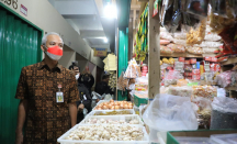 Ganjar Takjub, Harga Minyak Goreng di Pasar Ini Murah, Kok Bisa? - GenPI.co Jateng
