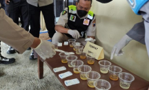 Puluhan Anggota Polres Pekalongan Jalani Tes Urine, Begini Hasilnya - GenPI.co Jateng