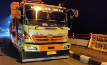 Wahai Warga Lasem, Temui Truk Parkir di Jembatan Babagan Segera Lapor! - GenPI.co Jateng