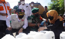 Kekeringan, 179 Tangki Air Disalurkan Pemkab Mojokerto - GenPI.co Jatim