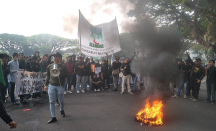 Demo Mahasiswa di Malang Sebut Pemerintah Plin-plan - GenPI.co Jatim