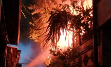 Kebakaran di Surabaya, Pemilik Rumah Terluka - GenPI.co Jatim