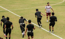 Cara Pelatih Madura United Menjaga Kondisi Psikis Pemain - GenPI.co Jatim