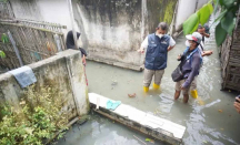 Pemprov Jatim Tegur PG Modjopanggoong, Merespons Keluhan Warga Air Banjir Bau - GenPI.co Jatim