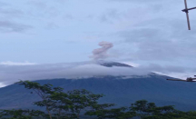Gunung Semeru Kembali Erupsi, Warga Diminta Waspada - GenPI.co Jatim