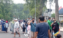Warga Luar Surabaya Turut Ramaikan Kembalinya CFD Jalan Darmo - GenPI.co Jatim