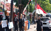 Aliansi Kota Santri Demo di Depan Pengadilan, Ingin Mas Bechi Dihukum Setimpal - GenPI.co Jatim