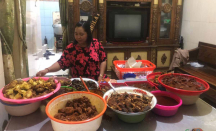 Lezatnya Nasi Campur Kedai Inul Barakallah, Cocok Buat Sarapan - GenPI.co Jatim