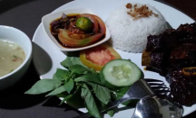 Bebek Goreng Joglo di Yogyakarta, Olahan Daging Bebeknya Empuk! - GenPI.co Jogja