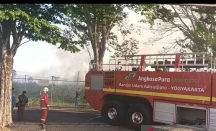 Kebakaran Rumput di Bandara Adisutjipto, AP I Sebut Tak Ada Kerugian - GenPI.co Jogja