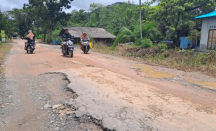 Jalan Provinsi Teluk Batang-Siduk Dipastikan Selesai Diperbaiki 2023 - GenPI.co Kalbar