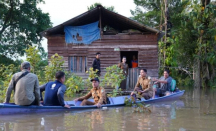 12 Kecamatan Terendam Banjir, Kades Diminta Laporkan Data Warga Terdampak - GenPI.co Kalbar