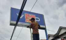 Tak Bayar Pajak, 16 Reklame di Kota Pontianak Disegel - GenPI.co Kalbar