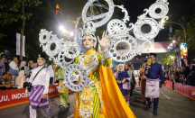 Keunikan Kostum Meriam Karbit Memukau dalam Karnaval dan Pawai Budaya Apeksi XVI - GenPI.co Kalbar