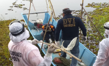 Temuan Sebuah Karung Mengambang di Danau Gegerkan Warga Samarinda - GenPI.co Kaltim