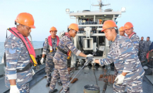 TNI AL Ledakkan Ranjau Laut di Selat Riau Kepri - GenPI.co Kepri