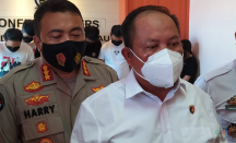 Polda Kepri Tangkap Pelaku Skimming Bank Riau Kepri - GenPI.co Kepri